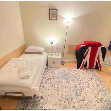 Single Room - Kings Cross, Female Only,, Guest Rooms London Exterior photo