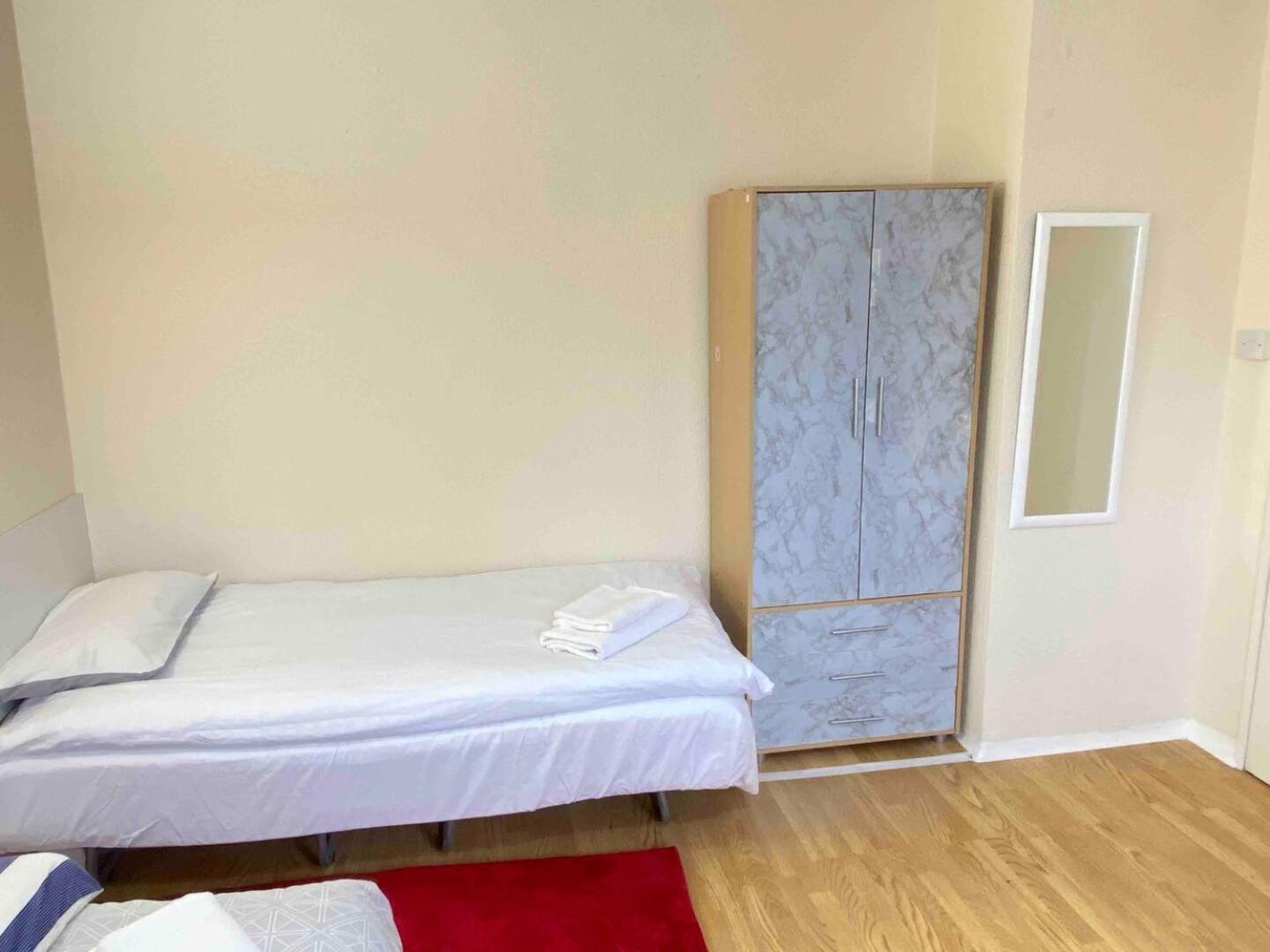 Single Room - Kings Cross, Female Only,, Guest Rooms London Exterior photo