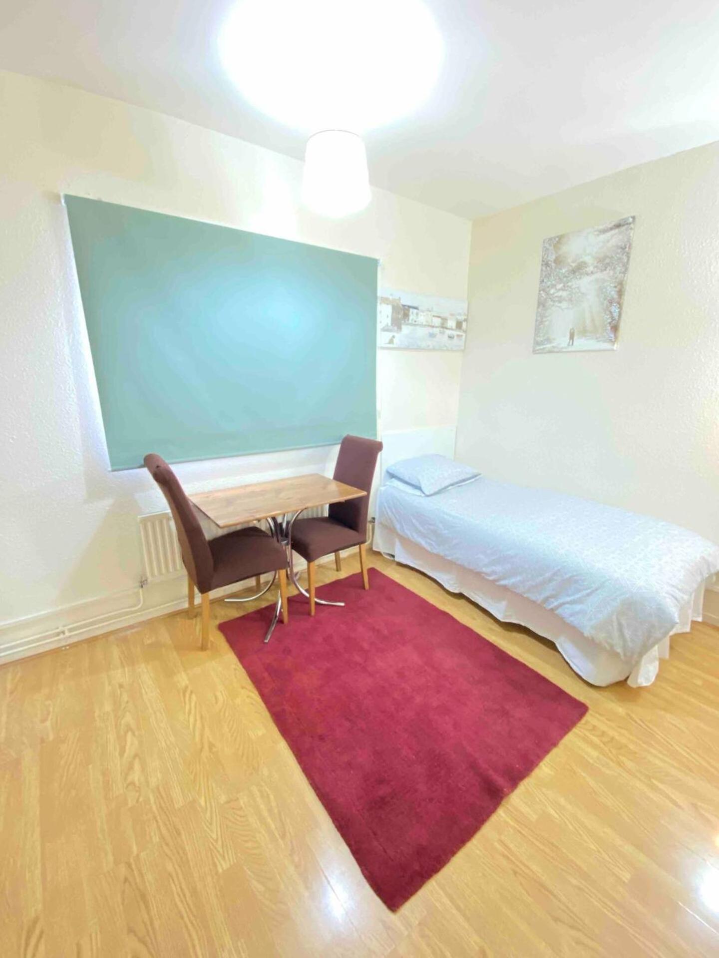 Single Room - Kings Cross, Female Only,, Guest Rooms London Exterior photo